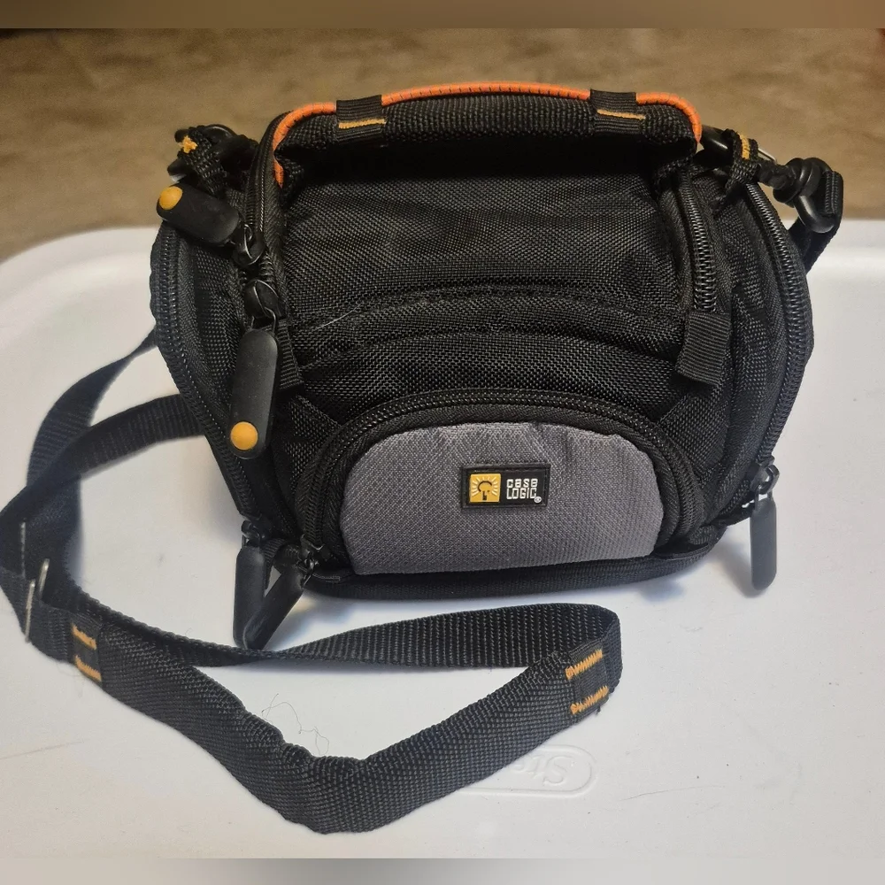 Case Logic Padded Camera Bag Shoulder Strap Compact DSLR Point & Shoot Black